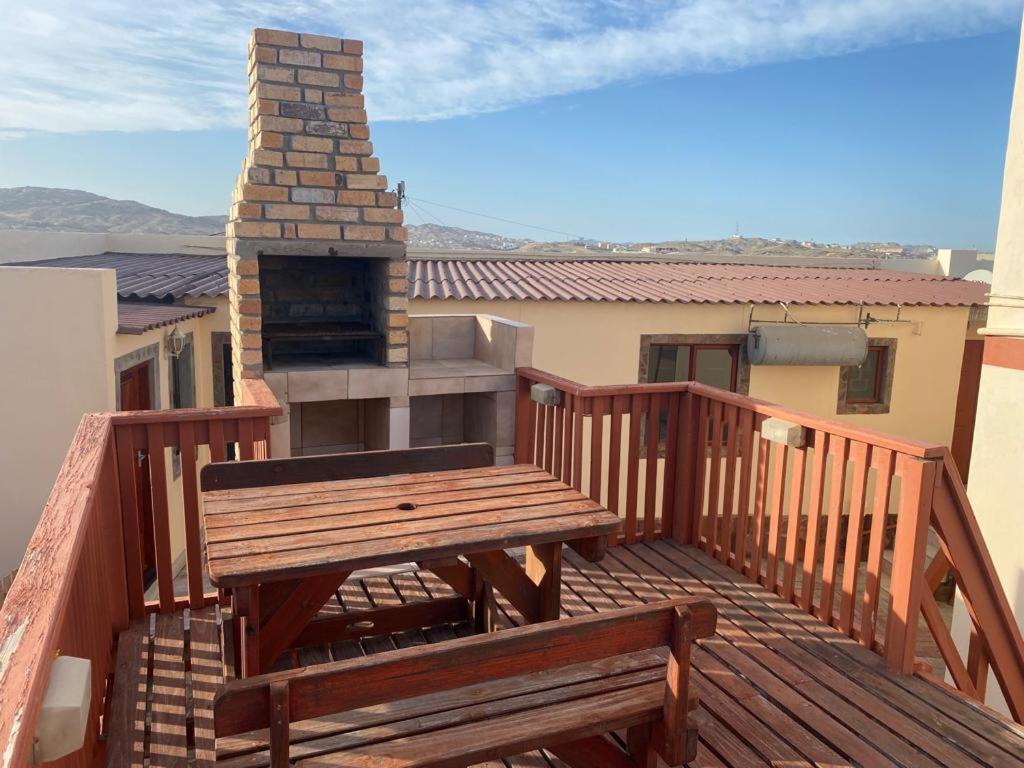 The Oasis Accommodation Luderitz Bagian luar foto